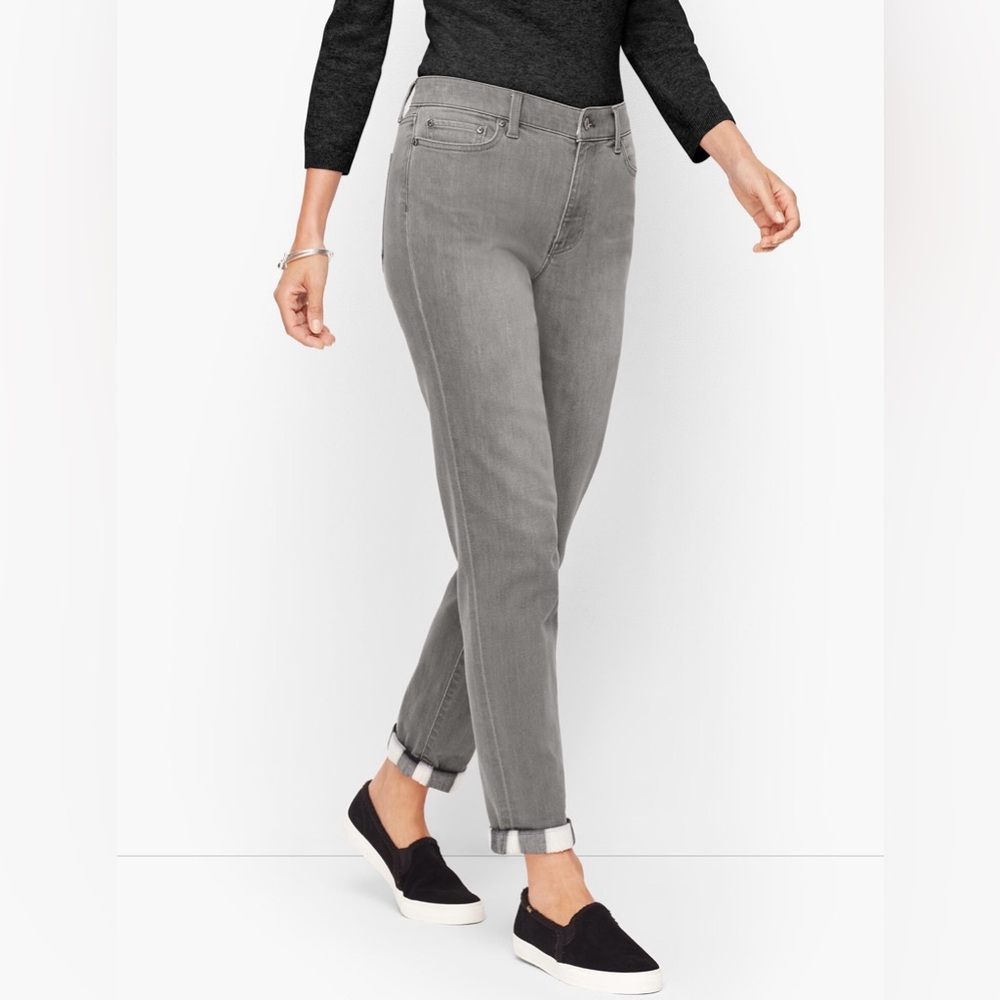 NWOT TALBOTS Women's Gray Zinc Plaid Cuffed Ankle Jeans